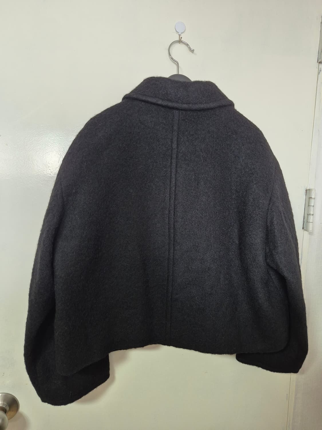 인사일런스 헤어리 알파카 하프 코트 BLACK 상품이미지6