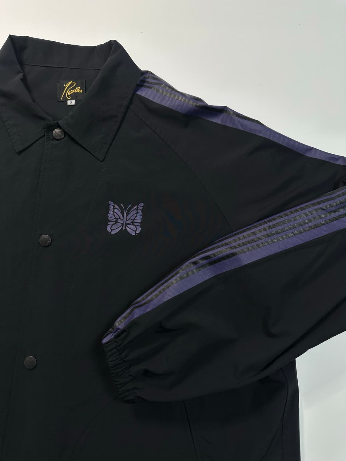 니들스 블랙 나일론 코치자켓 상품이미지3