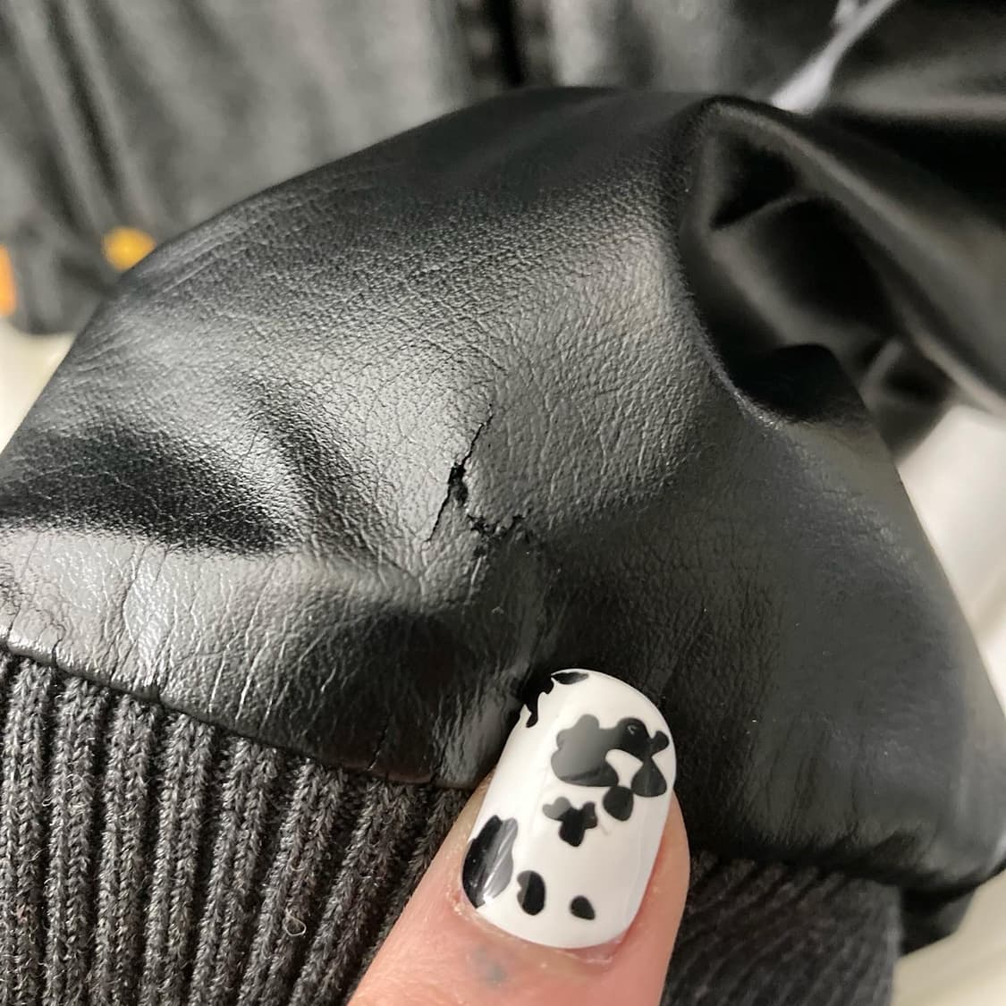 아디다스 그레이 옐로우 배색 바시티 자켓 상품이미지10