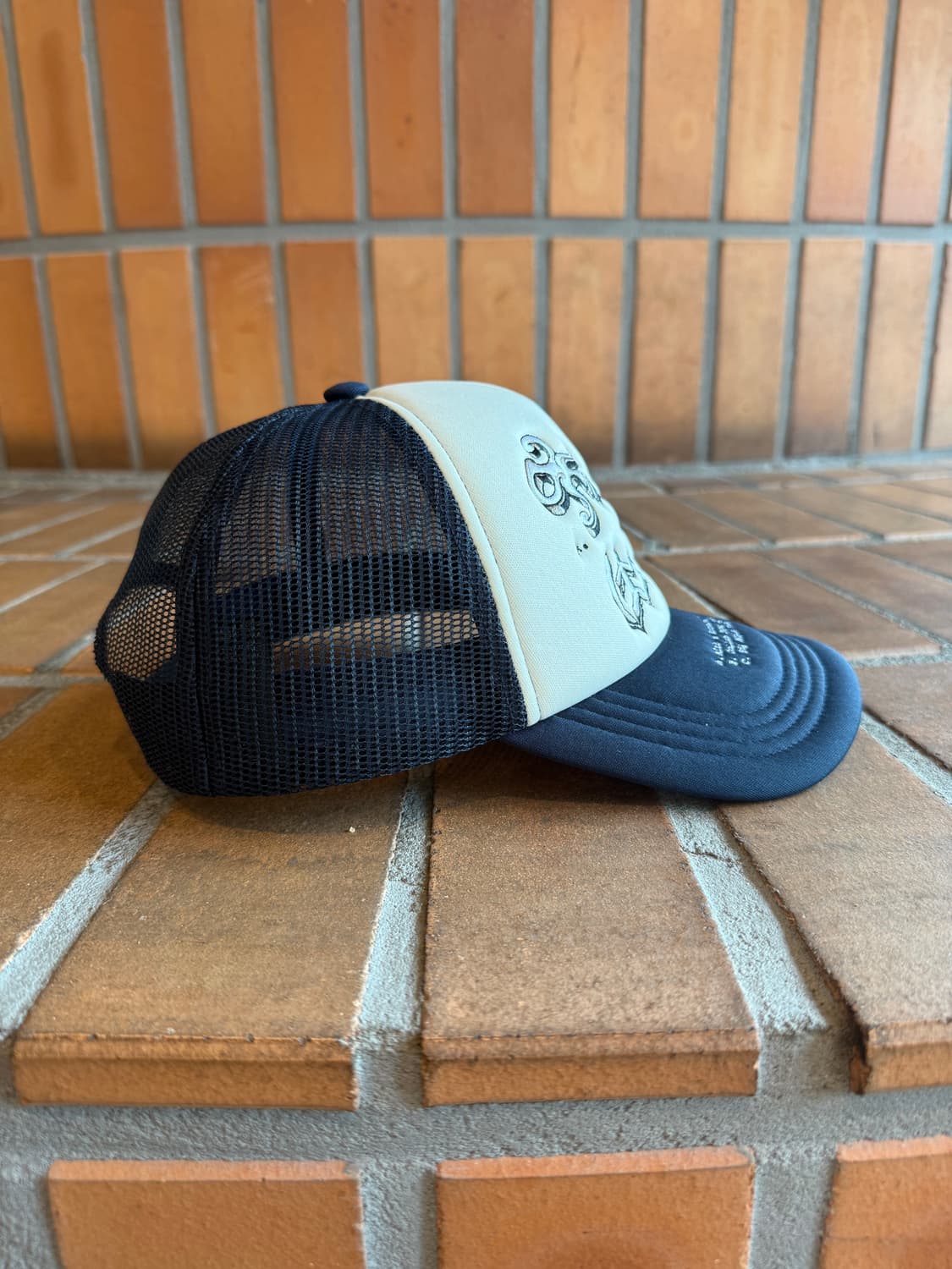 KITH Exclusive Trucker Cap 키스 트러커 모자 상품이미지2