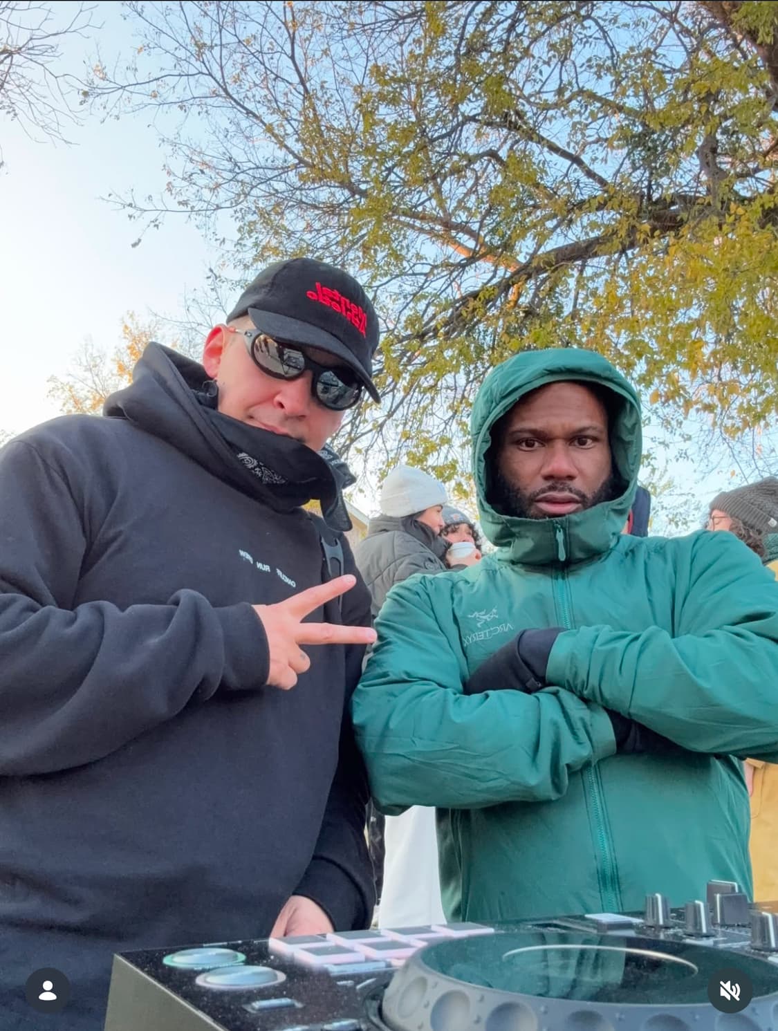 mental athletic 코듀로이캡 검/빨 상품이미지10