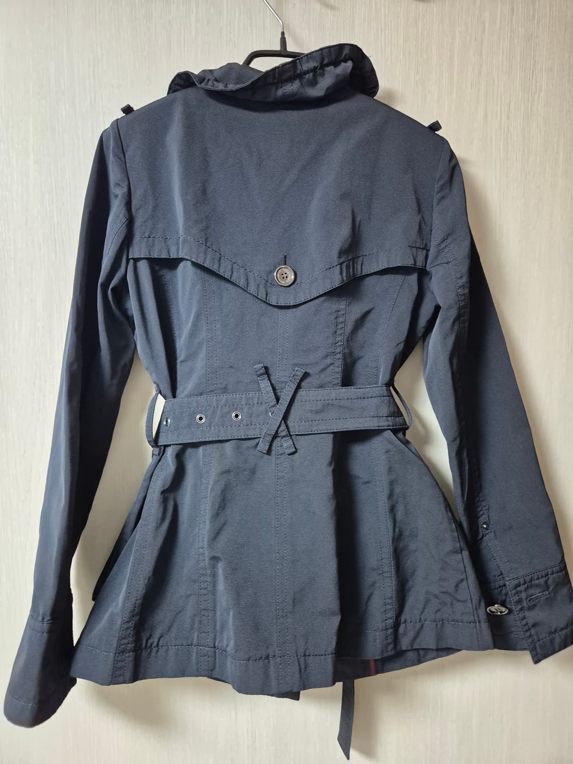 (정품) 버버리 블랙라벨 트렌치 숏코트  벨티드 자켓 40 상품이미지4