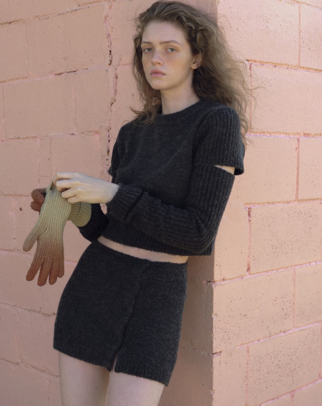 엔써이즈예스 bitter 커팅니트 스테이씨 재이 착용 상품이미지2