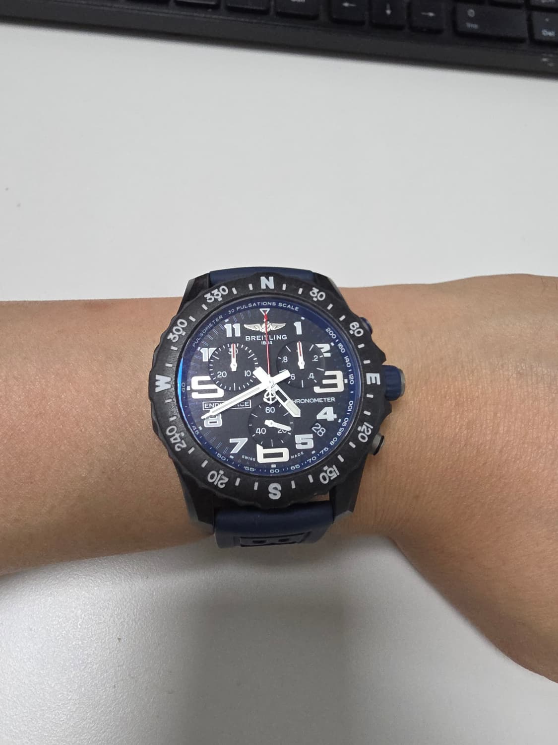 브라이틀링 인듀어런스 프로44 팝니다 상품이미지1