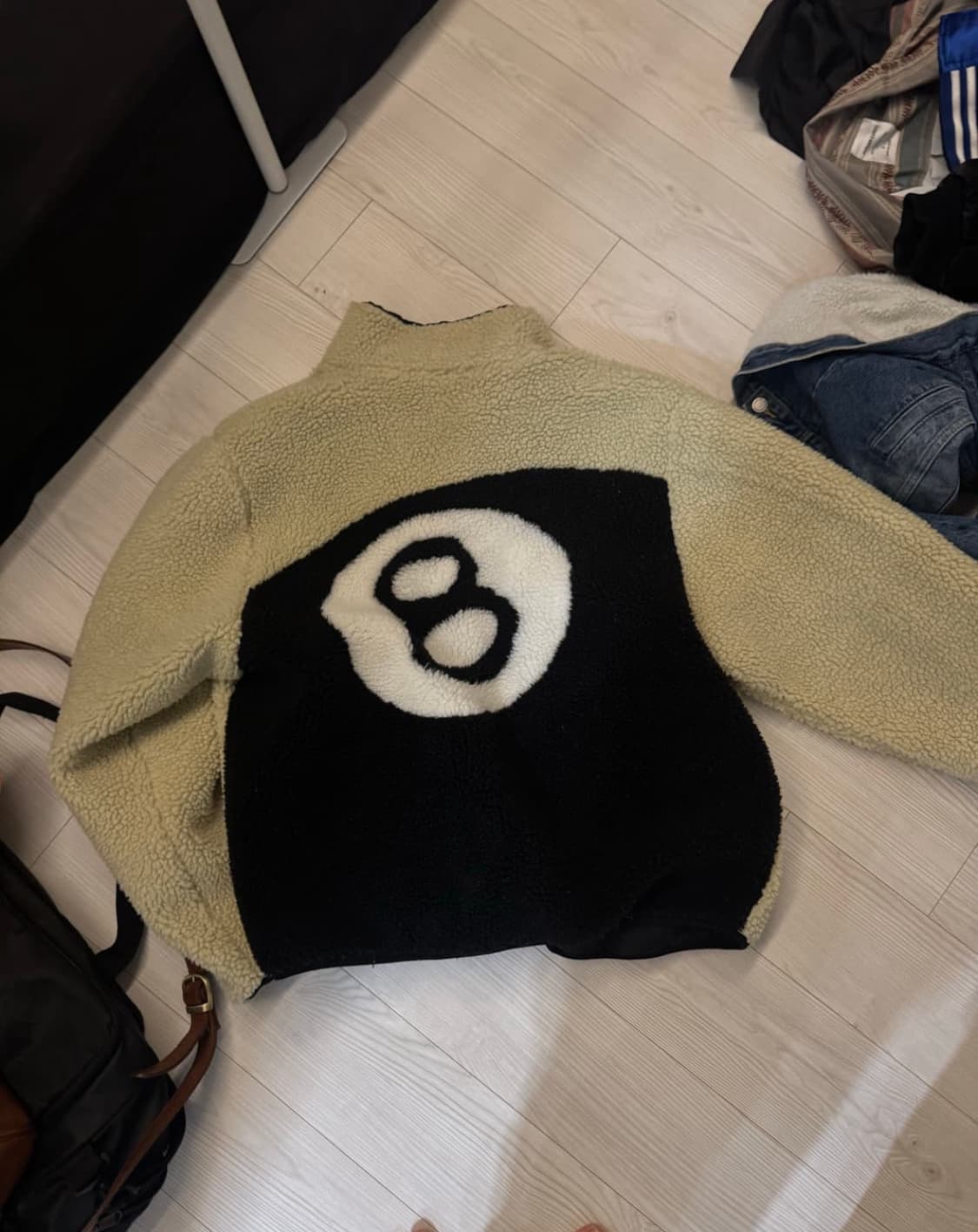 스투시 8볼 셰르파 후리스 판매합니다 상품이미지1