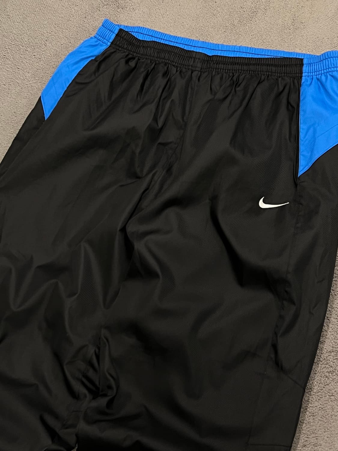 나이키 올드스쿨 토탈90 나일론 와이드팬츠 처분  상품이미지3