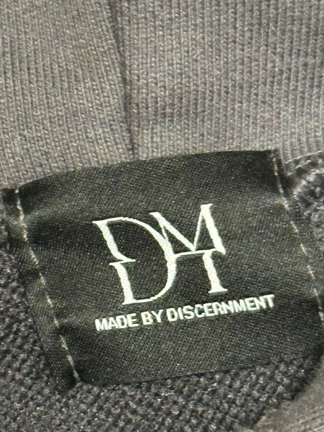 (free사이즈)디에스엠티 시그니처 크롭 후드집업 차콜 상품이미지4