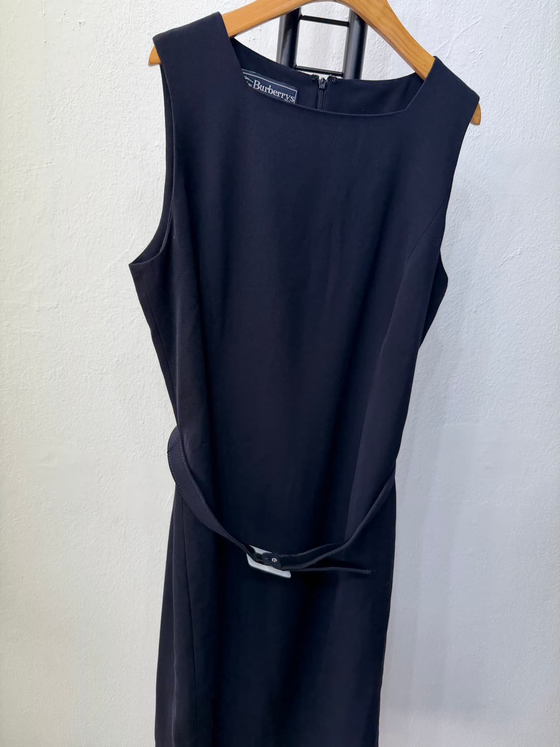정품) 버버리 블랙 민소매 벨티드 원피스 10( 55-66) 상품이미지2