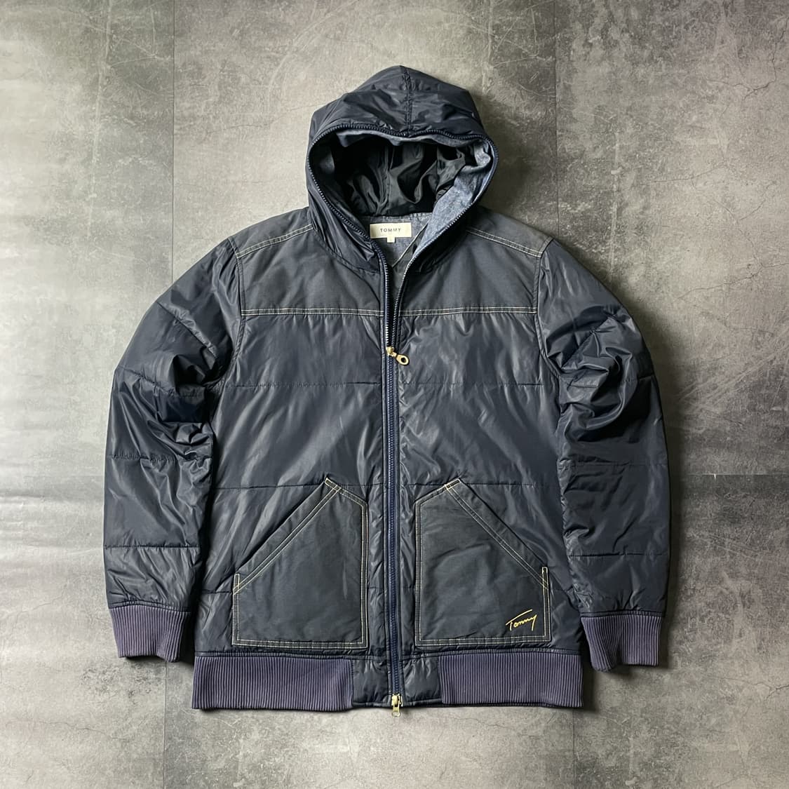 TOMMY HILFIGER 타미힐피거 빈티지 네이비 라이트 다운 자켓 상품이미지1