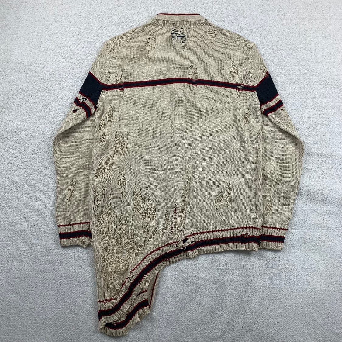 메종 미하라 야스히로 비대칭 크러쉬 니트 가디건 베이지 상품이미지3