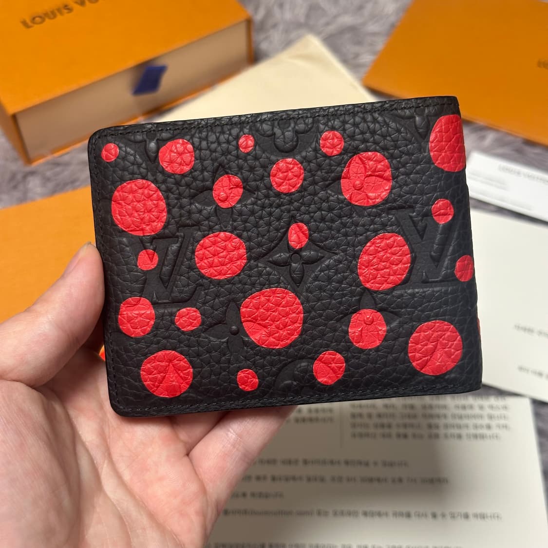 [풀구성] 루이비통 X 쿠사마아요이 이클립스 토뤼옹 슬렌더 월릿 반지갑  상품이미지2