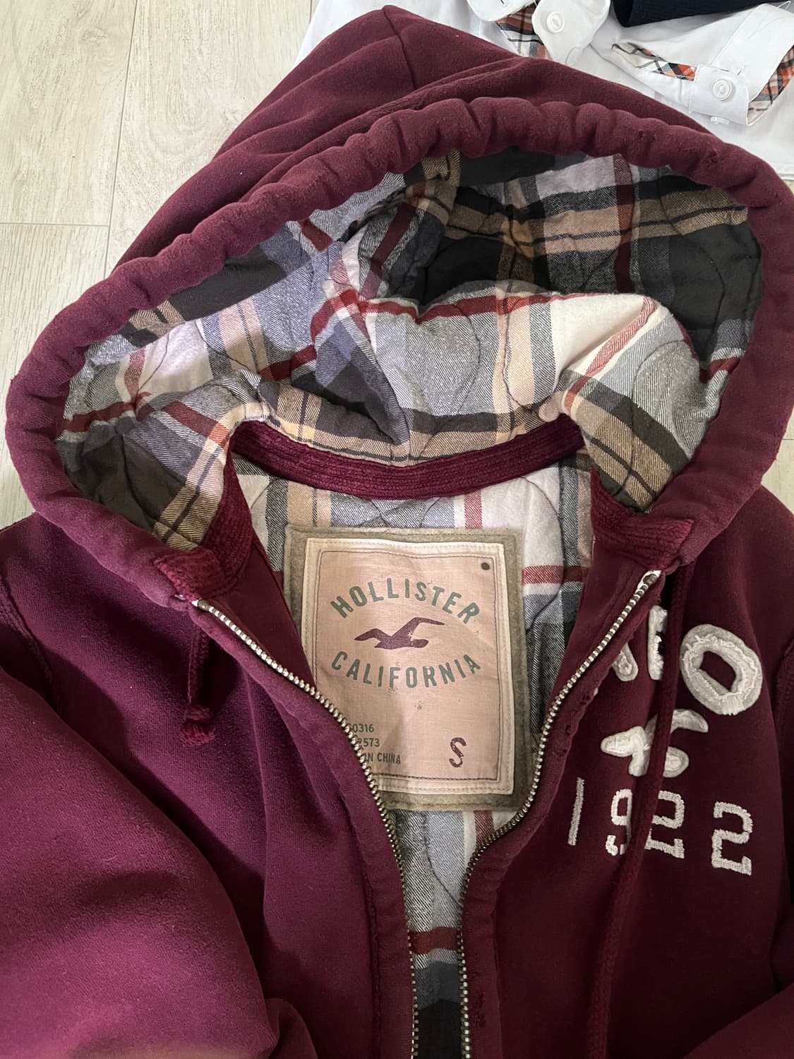 홀리스터 버건디 후드집업 상품이미지4