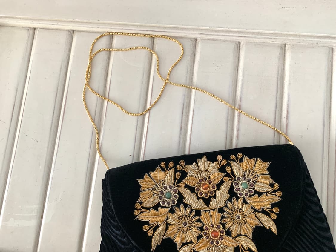 Black Velvet Gold Embroidery Mini Bag 상품이미지3