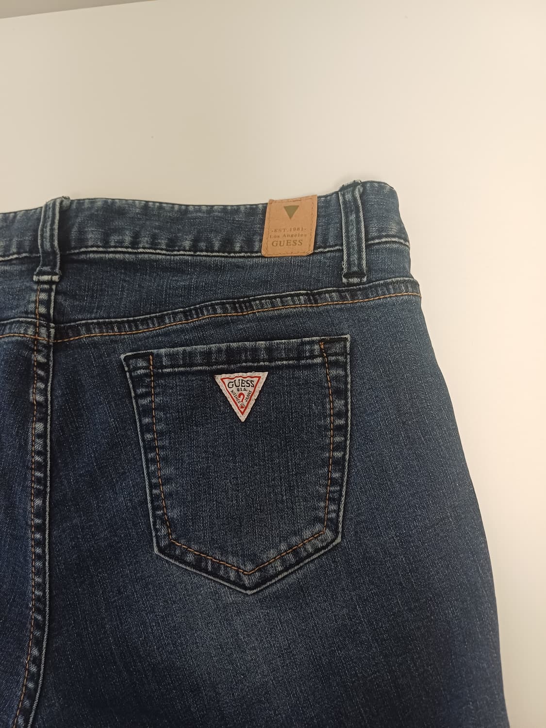 [GUESS] 15’s 아카이브 클래식 레드 로고 스키니 데님-여성 상품이미지5
