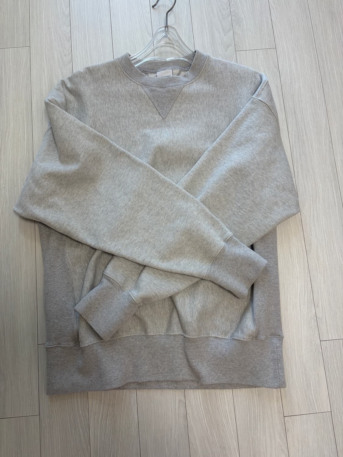 아웃스탠딩 회색 맨투맨 M 팝니다 상품이미지1