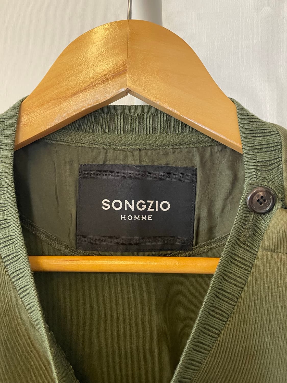 Songzio Homme 플라워 아플리케 스웻셔츠 상품이미지3