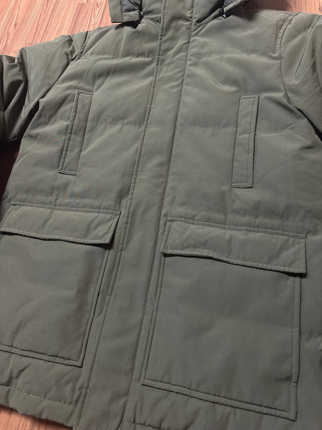 캘빈클라인 올리브그린 다운 패딩 M 상품이미지3