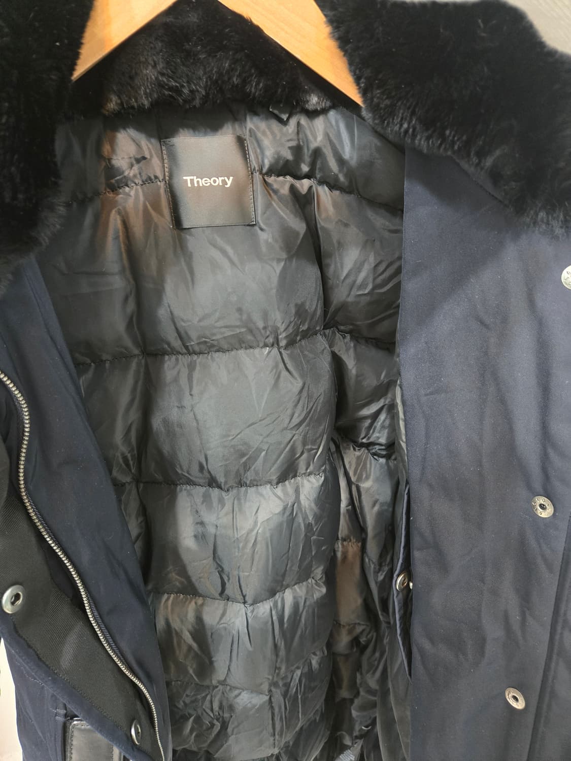 Theory 폭스퍼 벨트 롱패딩 상품이미지4