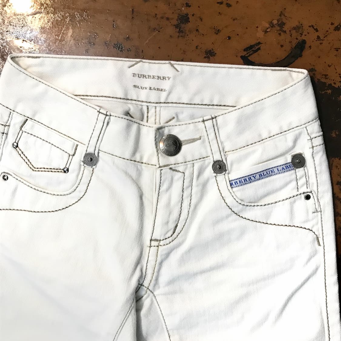 버버리 블루라벨 화이트 7부 데님 팬츠 허리 25 사이즈 상품이미지5