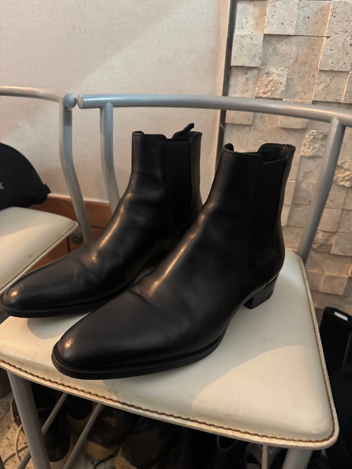 생로랑 와이어트 30 상품이미지2