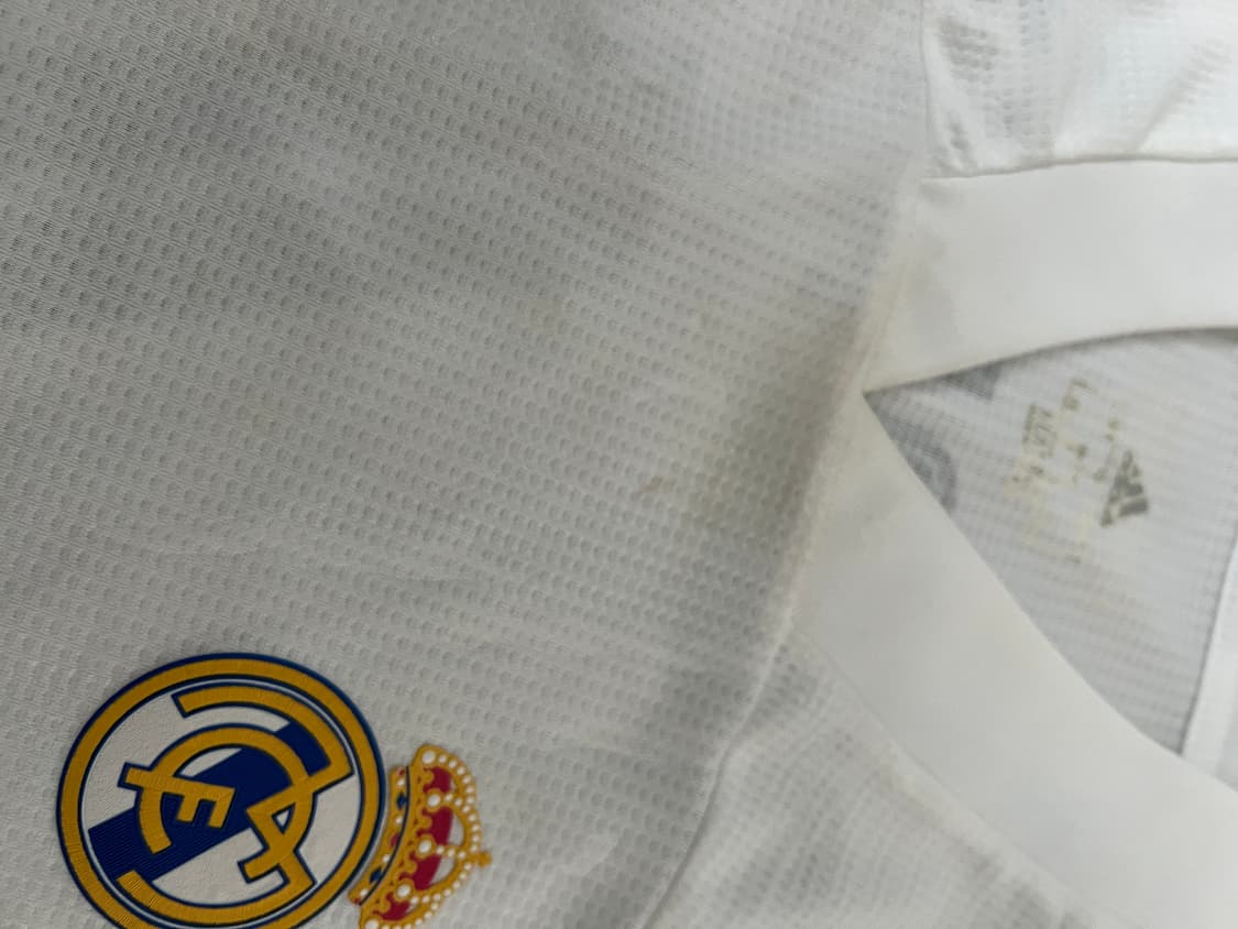 20/21 레알마드리드 어센틱 유니폼 no.4 라모스 상품이미지2