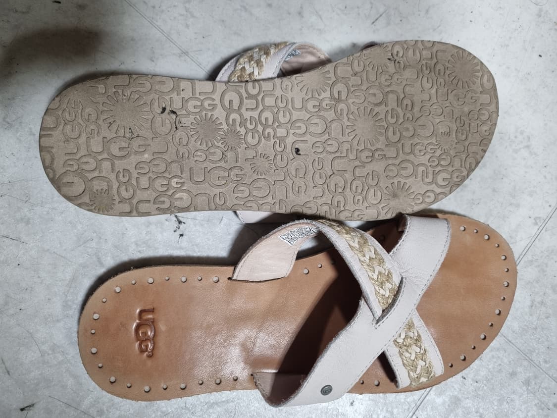 UGG 남성 슬리퍼  상품이미지4