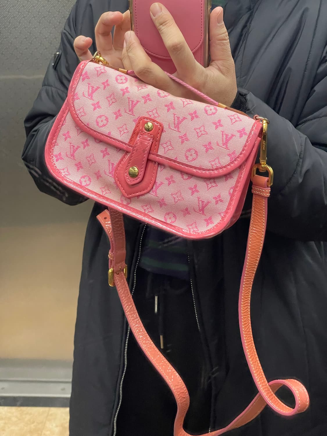 루이비통 모노그램 핑크색 빈티지 핑크 카메라백 미니 데님 백 상품이미지1