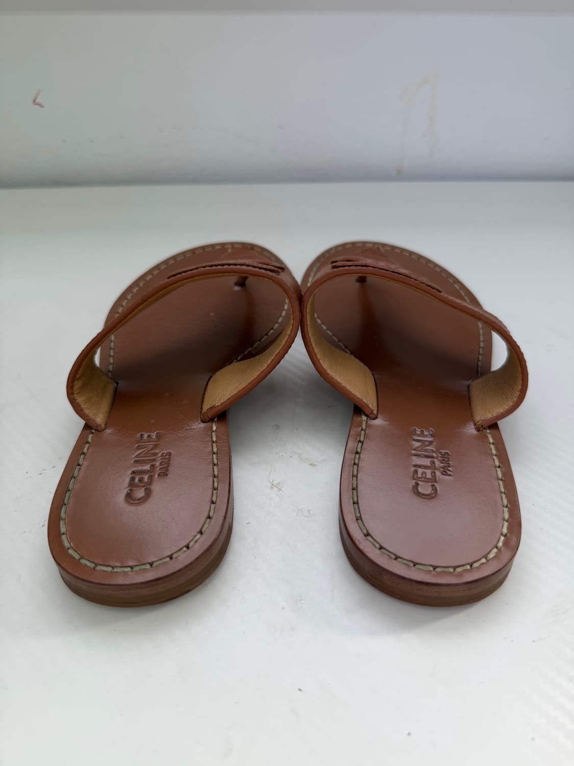 정품) 셀린느 트리오페 레더 쪼리 샌들 36 상품이미지4