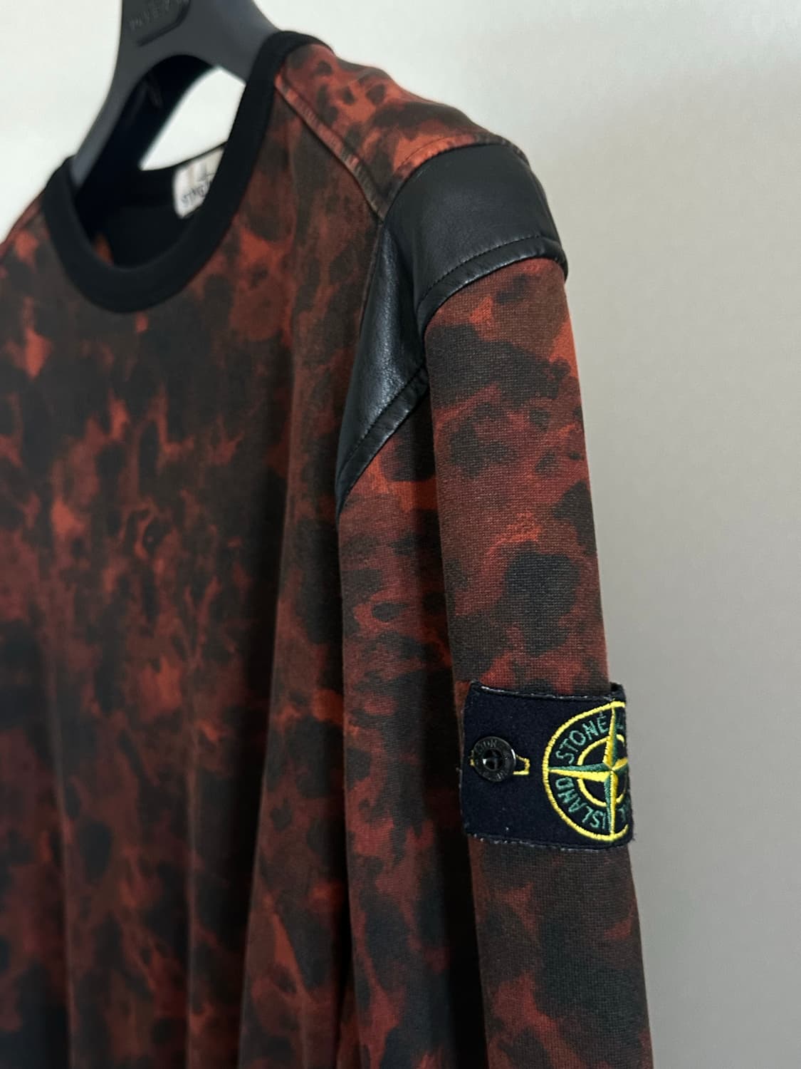 스톤아일랜드 tortoise camo OVD 맨투맨 M(100) 국내판 상품이미지2