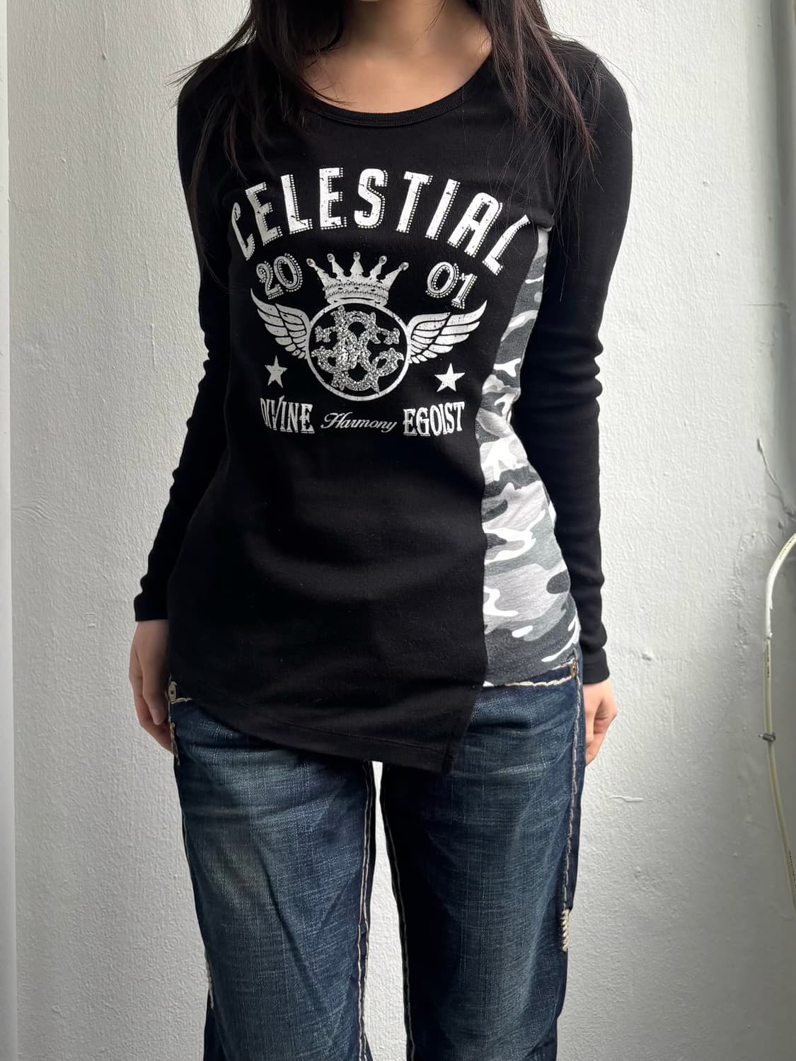 Egoist Graphic Camo Detail Long Sleeve 상품이미지1