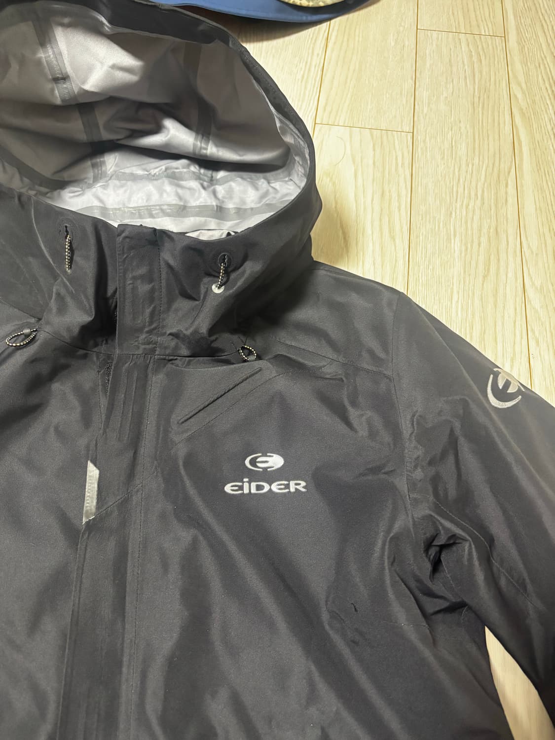 아이더 CASTO 여성 3IN1 바람막이 초방수자켓 상품이미지3