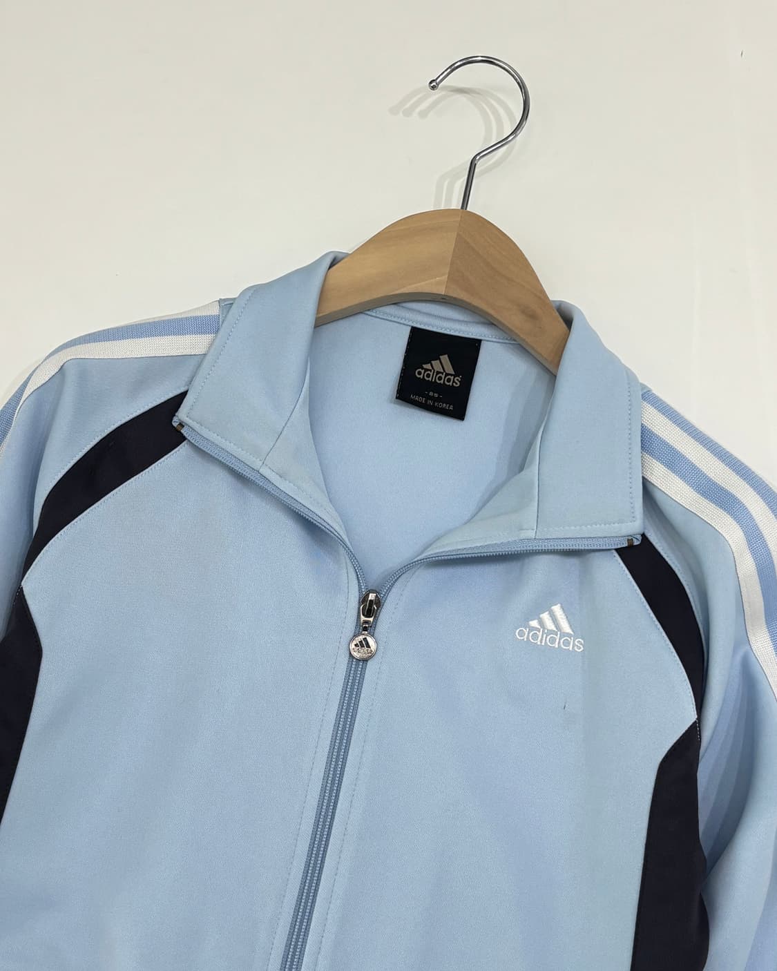 Adidas 아디다스 오리지널로고 베이비블루 우먼 세미크롭 트랙탑  상품이미지2