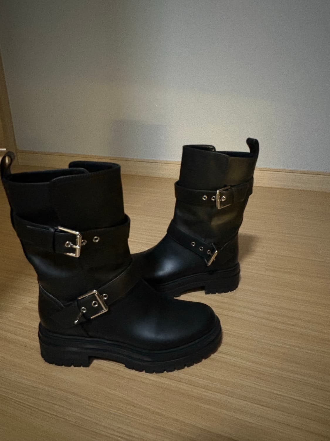 지안비토로시 부츠 상품이미지3