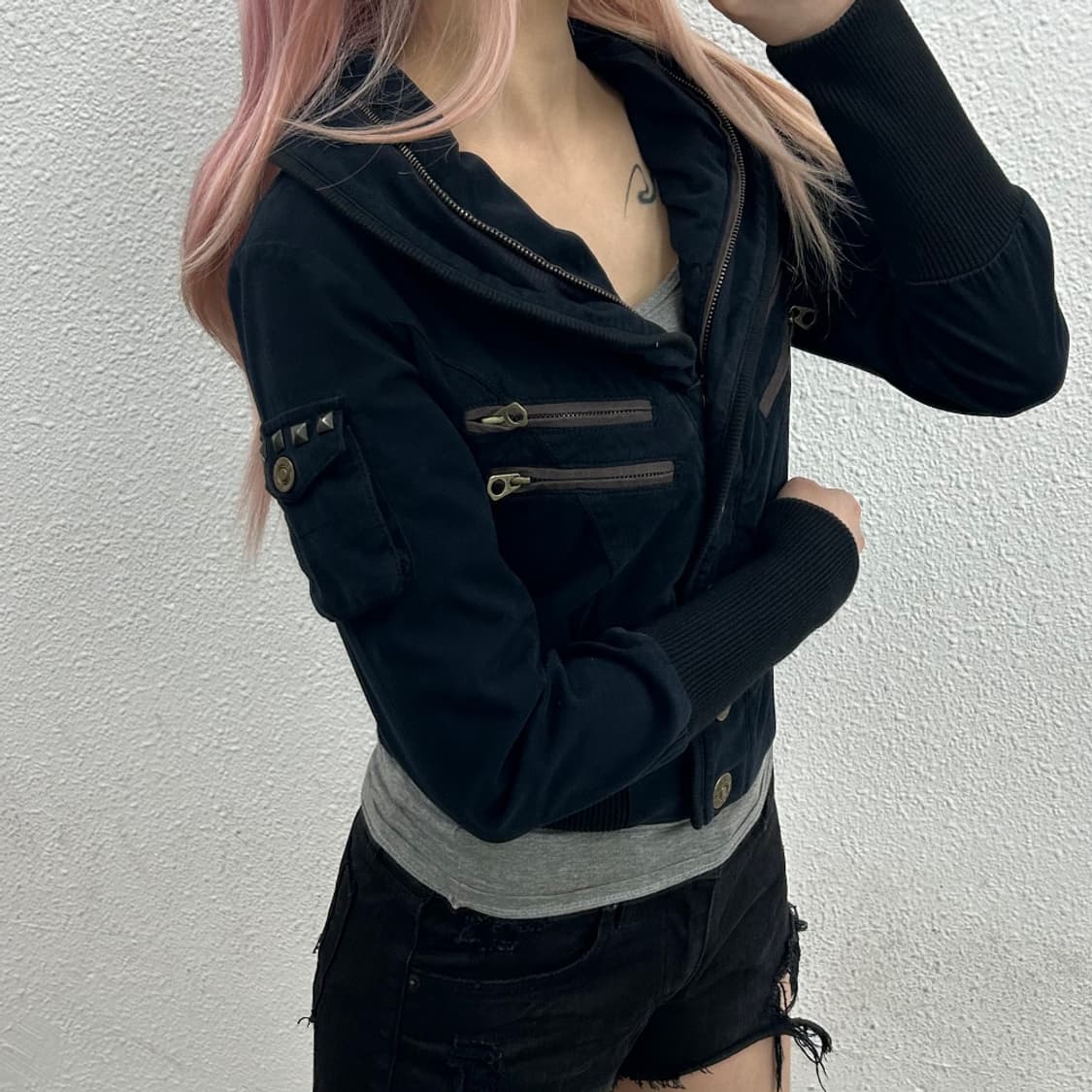 게스 y2k 네이비 튤립카라 스웨이드 자켓 상품이미지2