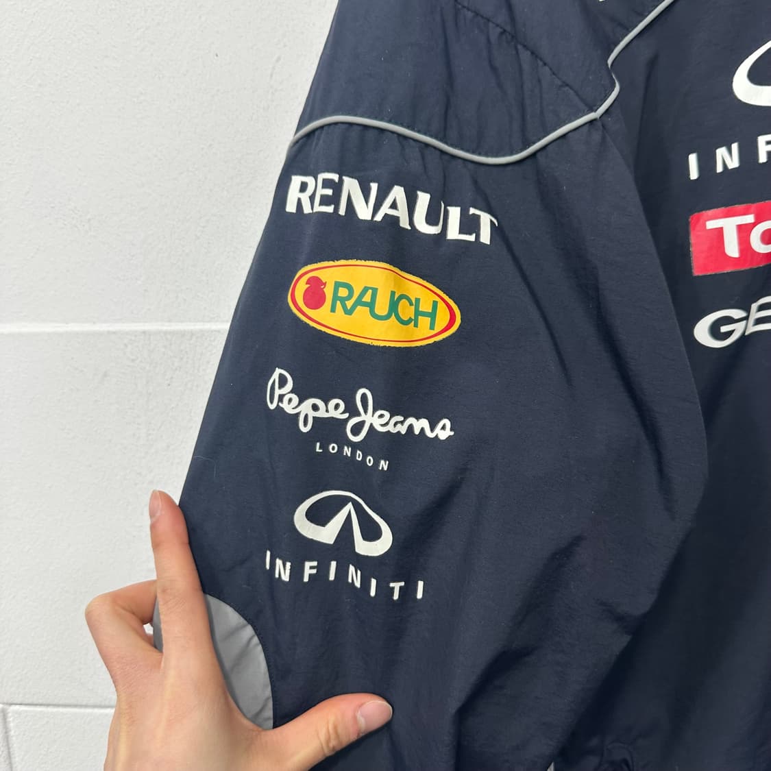 페페진스 레드불 F1 레이싱 자켓 상품이미지3