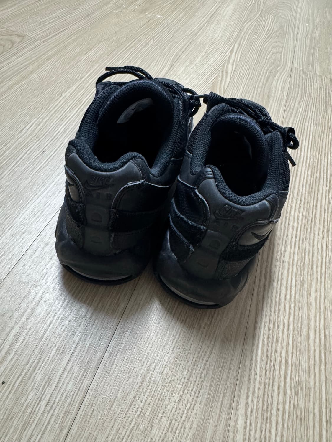 나이키 에어맥스 95 255mm 블랙 상품이미지2