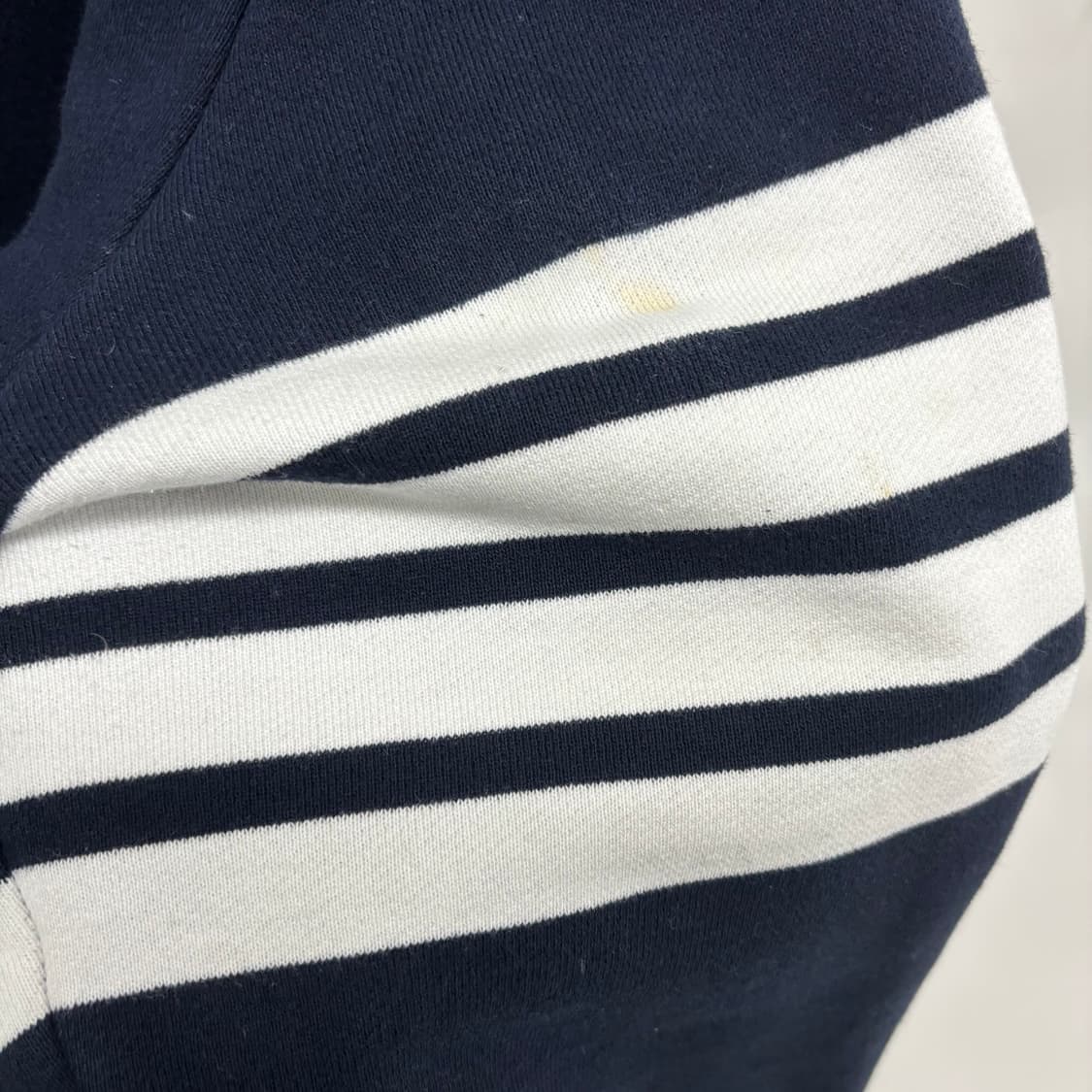 [7]톰브라운 사선완장 맨투맨 상품이미지2