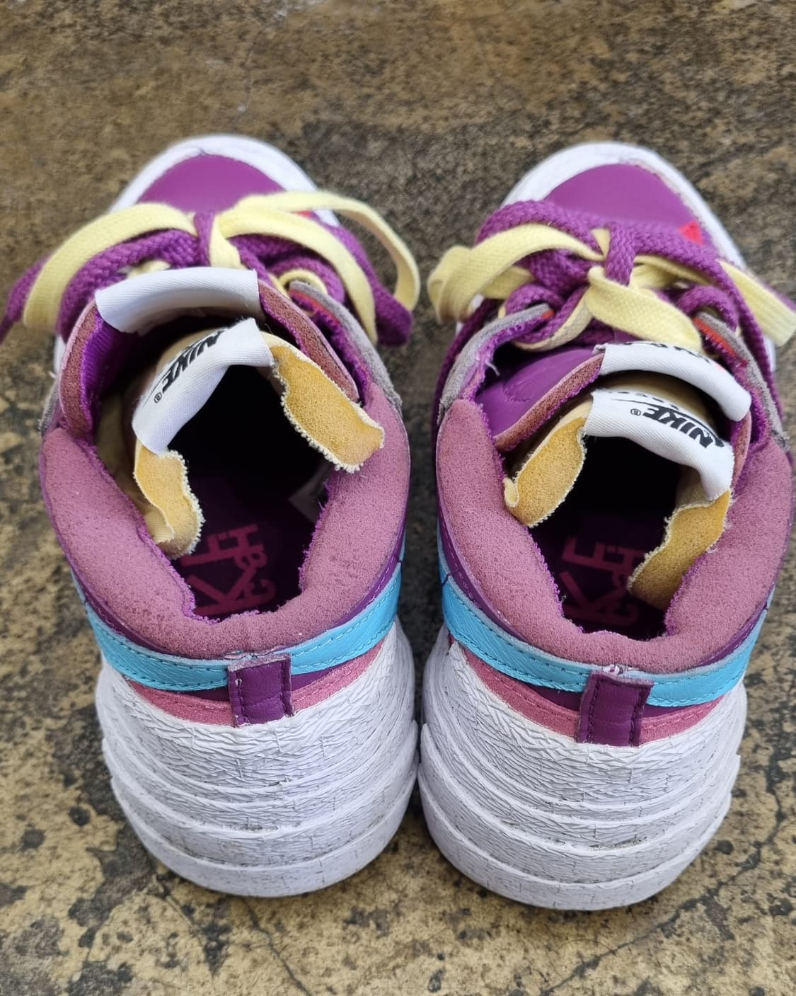 나이키 x 사카이 x KAWS 블레이저 로우 '퍼플 더스크' 상품이미지6