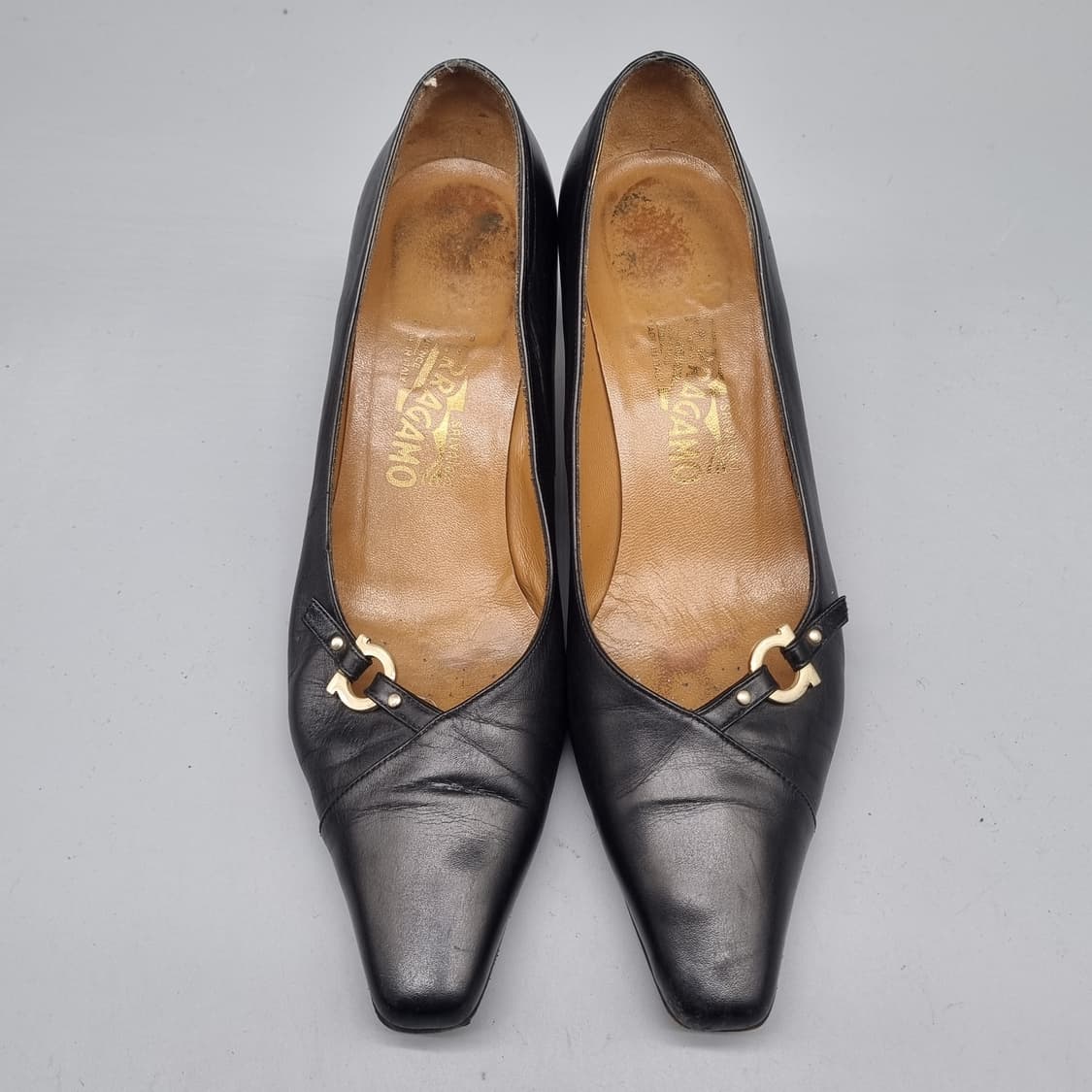 정품 페라가모 여성구두245 굽6 상품이미지2