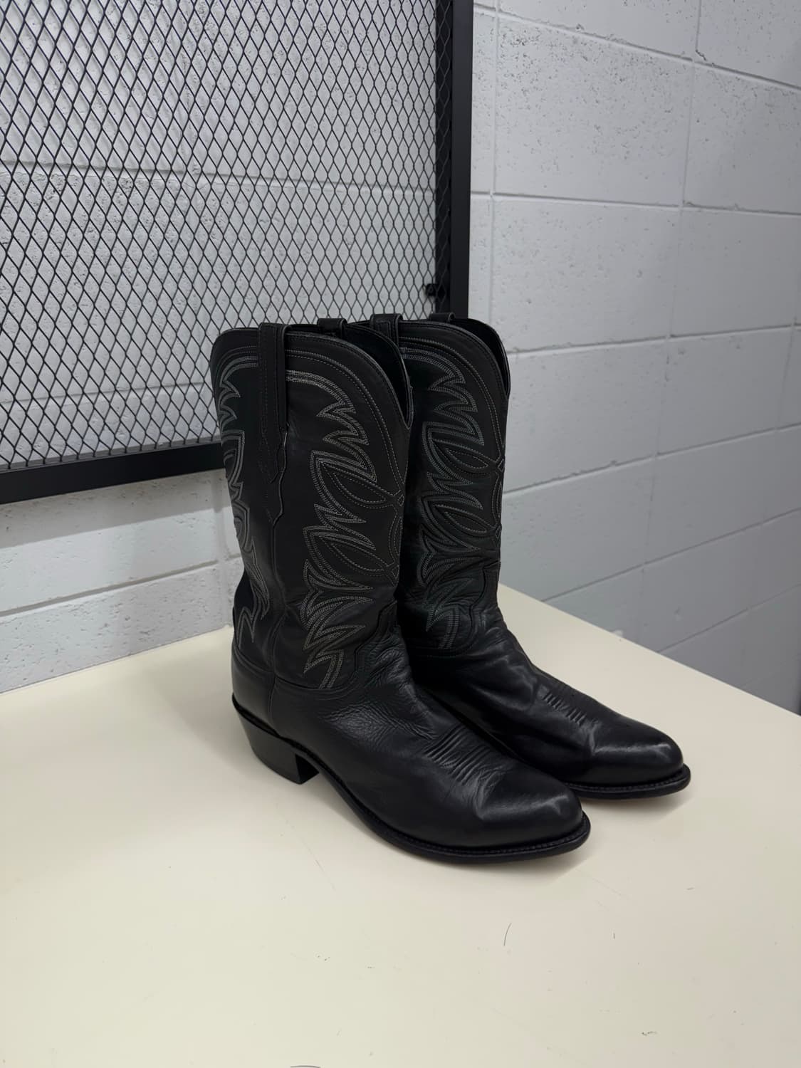 Lucchese Black Leather Western Boots 11E 상품이미지1