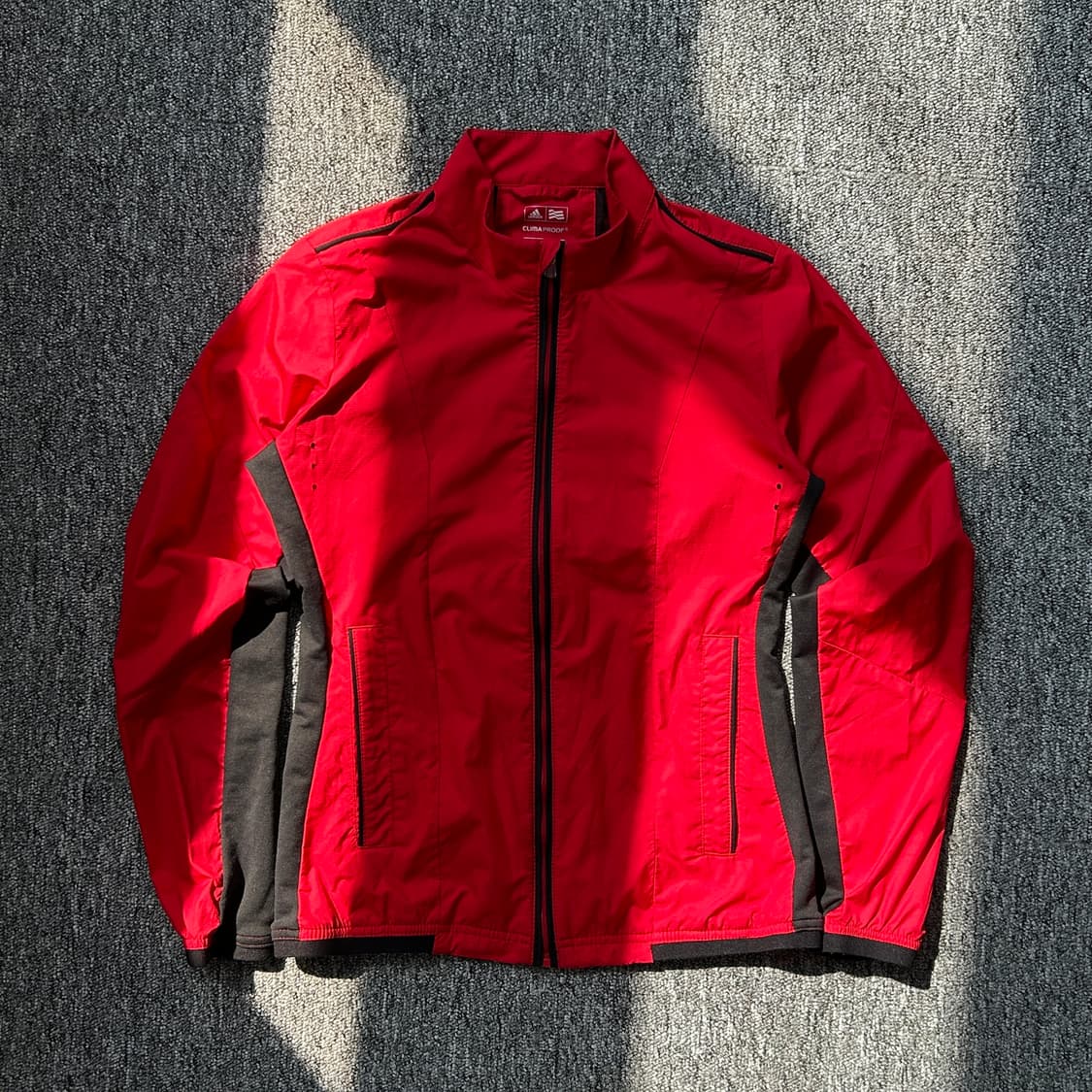아디다스 레드 트랙 바람막이 집업 상품이미지1