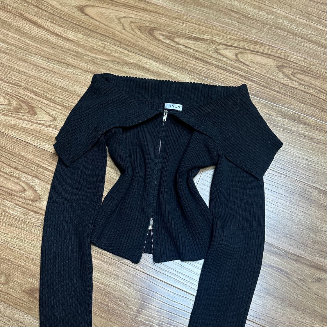 빈티지 잉그니 블랙 오프숄더 골지 집업 오네갸루 긱시크 고딕 스나계 고딕 상품이미지2