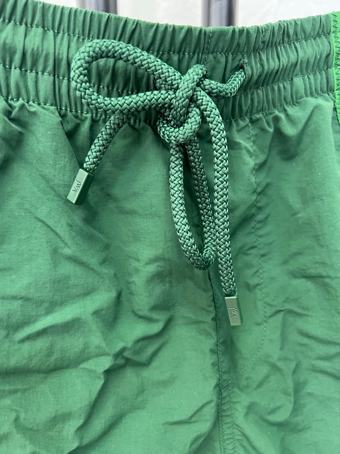 정품) 유니클로 x JW앤더슨 반바지 M 상품이미지4