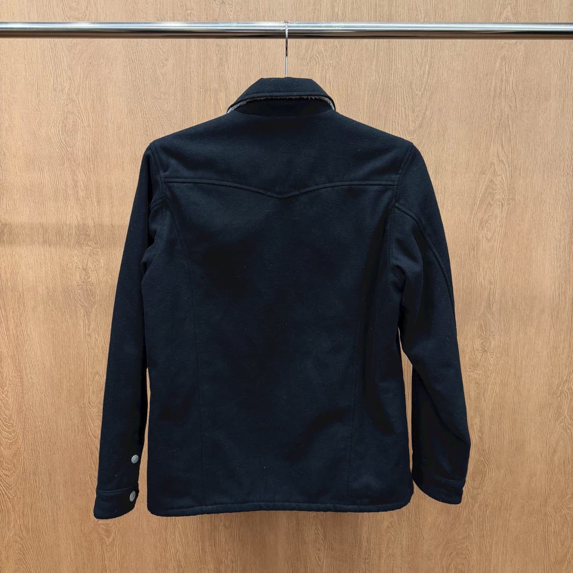 피피에프엠 레귤러핏 워크 자켓 스냅 버튼 플랩 사이드 포켓 디테일 블랙 상품이미지3