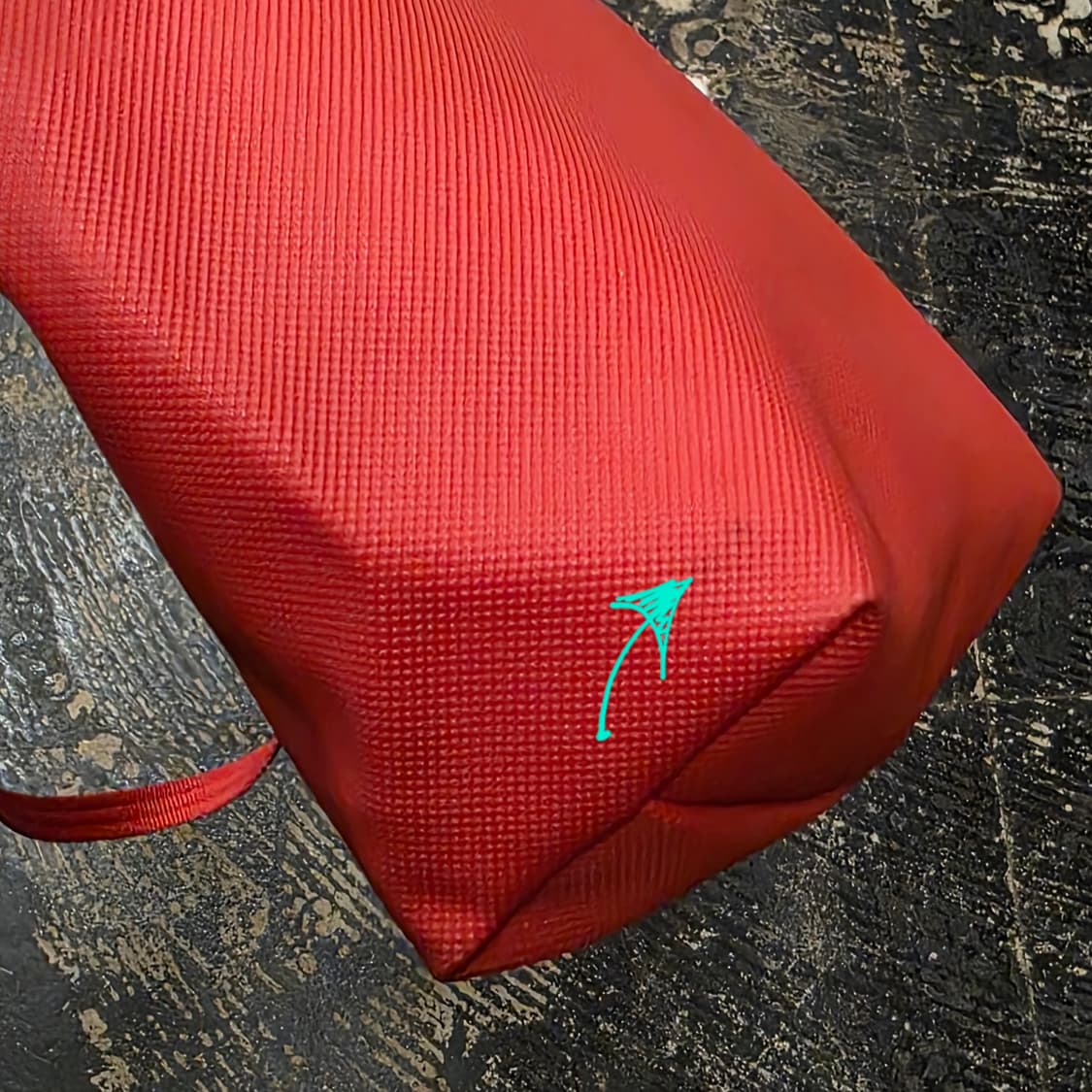 라코스테 레드 미니 크로스백 상품이미지5