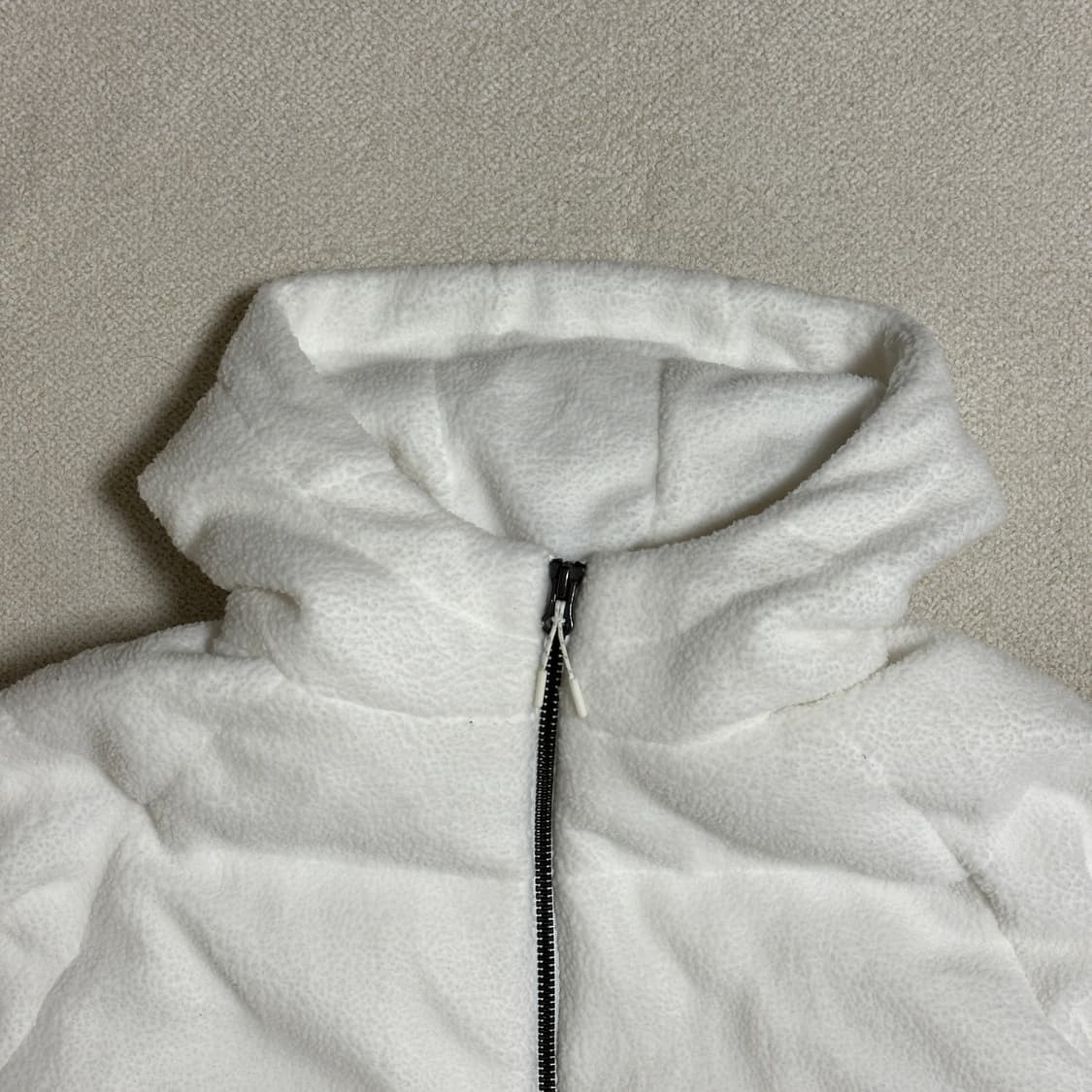 huit8 위뜨 티챠 플리스 구스다운 미드파카 상품이미지5