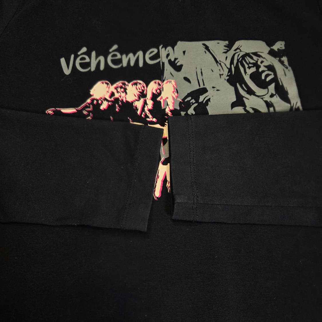 BITTER CELLS 비터셀스 그런지 프린팅 롱슬리브 (XS)
 상품이미지3