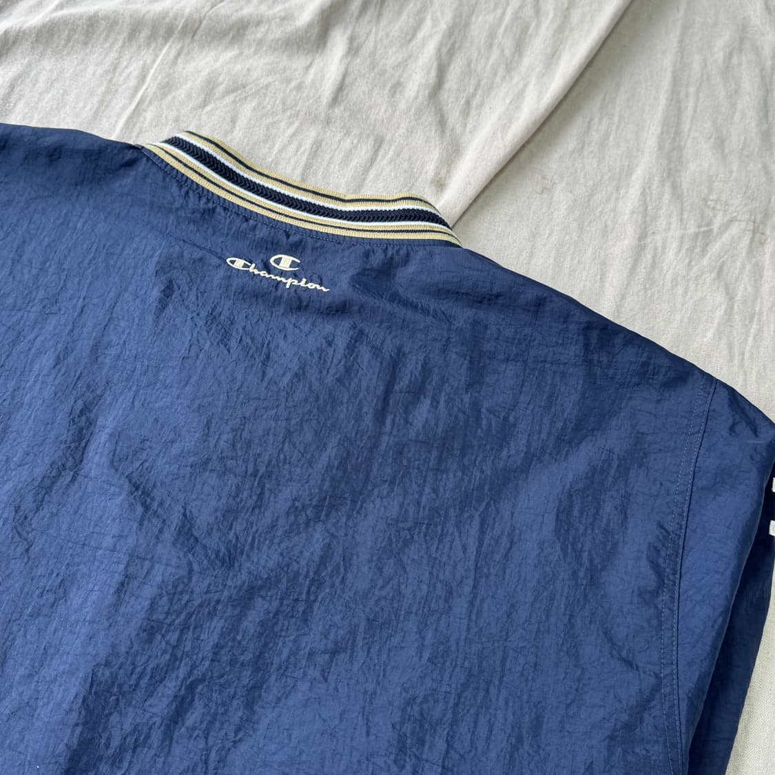 챔피온 90s 노트르담 나일론 웜업 L 상품이미지5