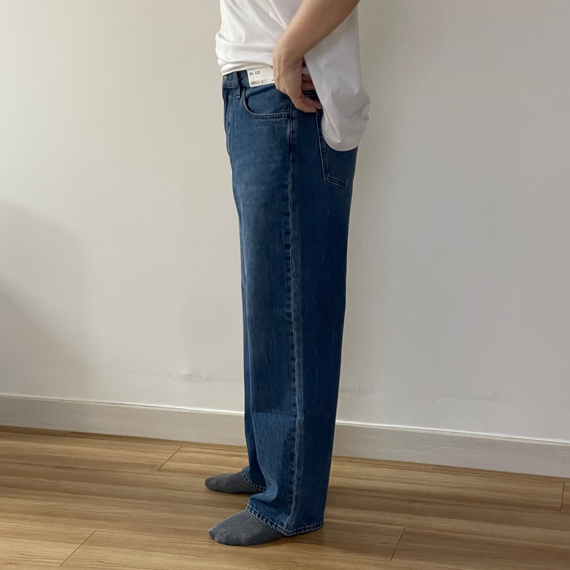 (새제품)유니클로 와이드스트레이트진 66BLUE (33) 상품이미지4