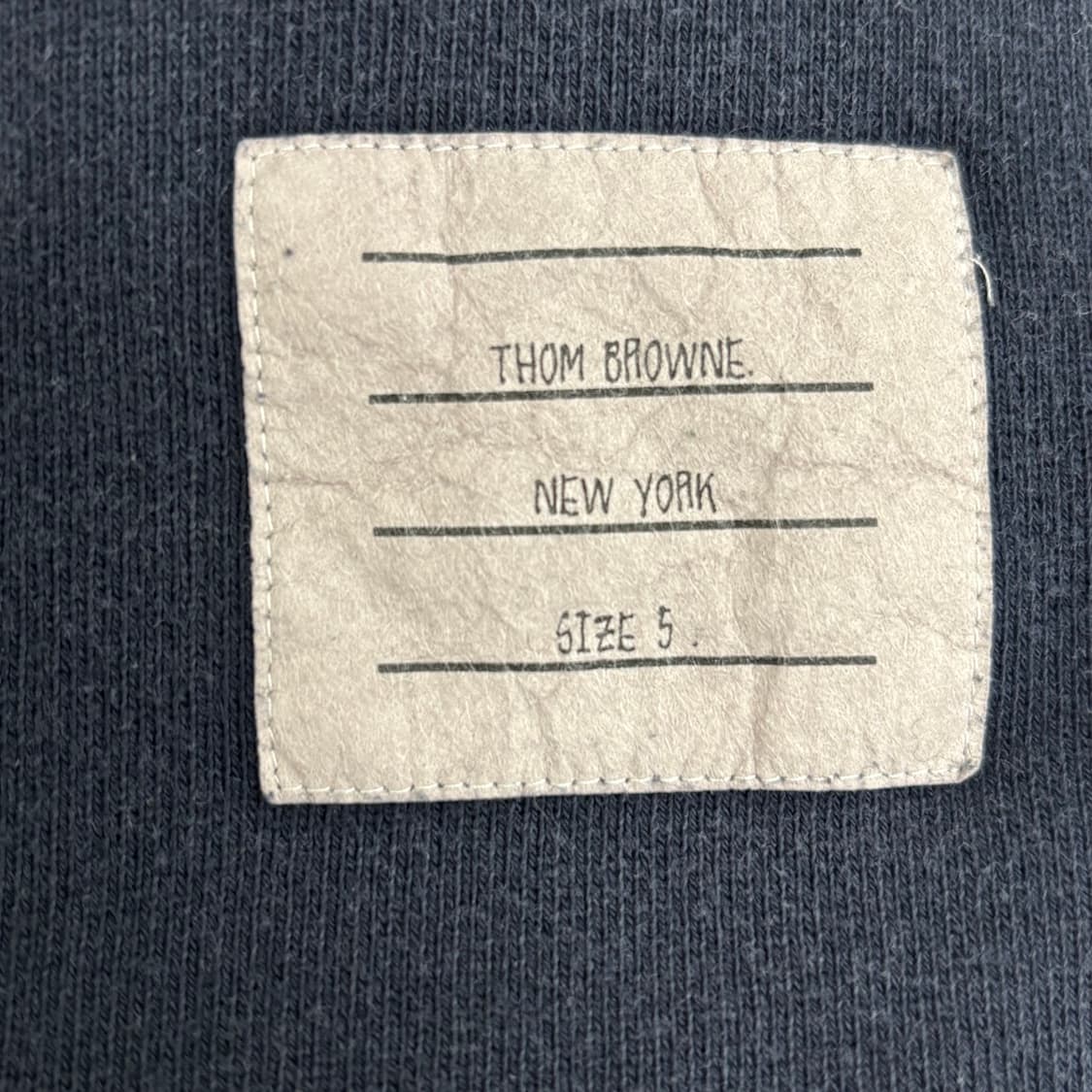 [5]톰브라운 백삼선 맨투맨  상품이미지2